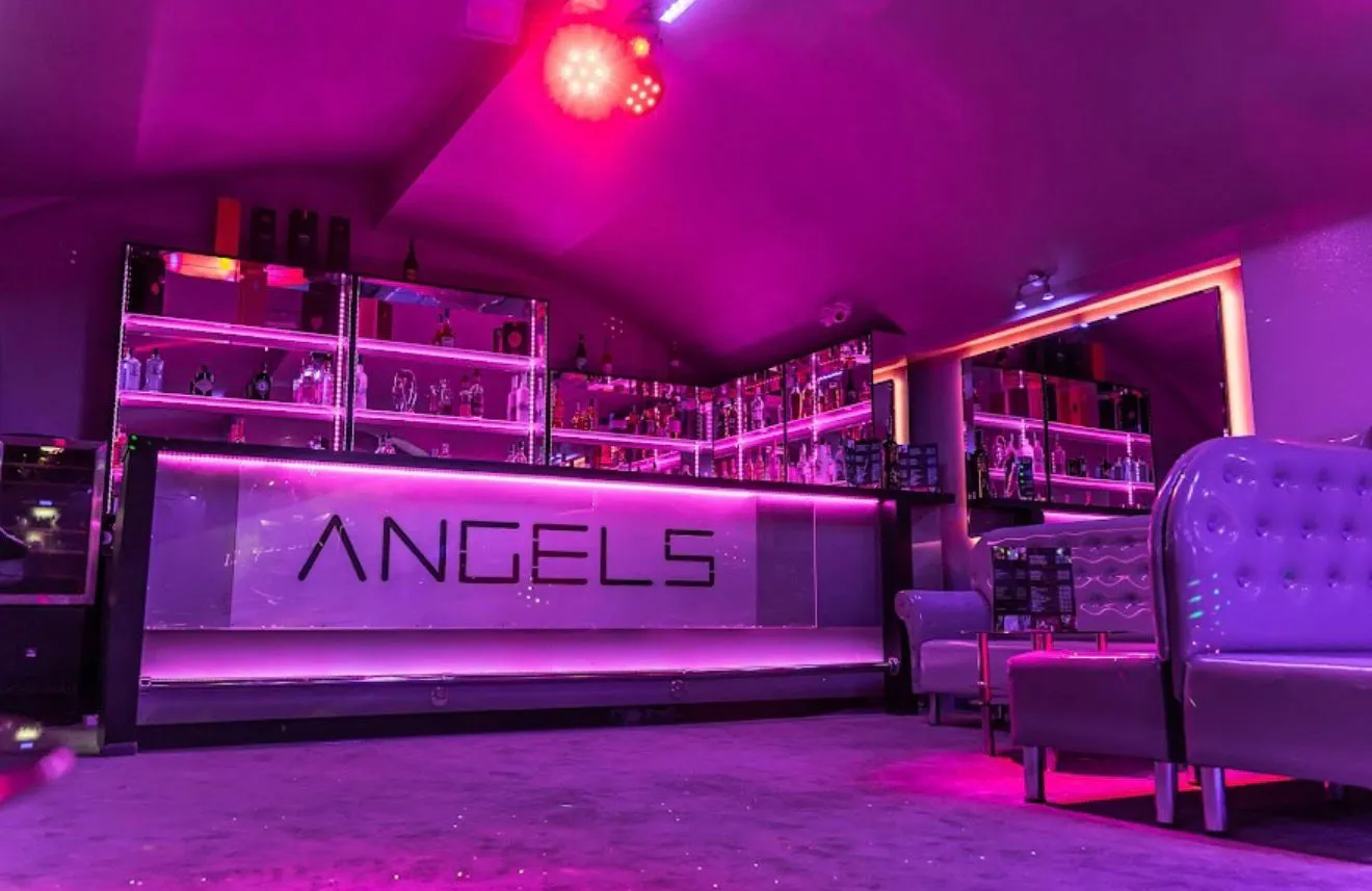 Exkluzív Klubok & Bárok Exkluzív Klubok & Bárok